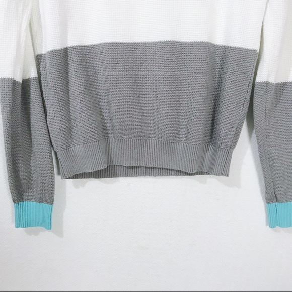 Color Block Lightweight Knit Sweater - Picture 4 of 8